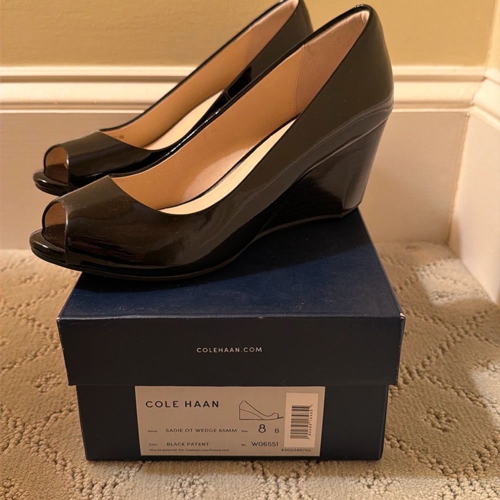 BNIB Cole Han Sadie Wedge